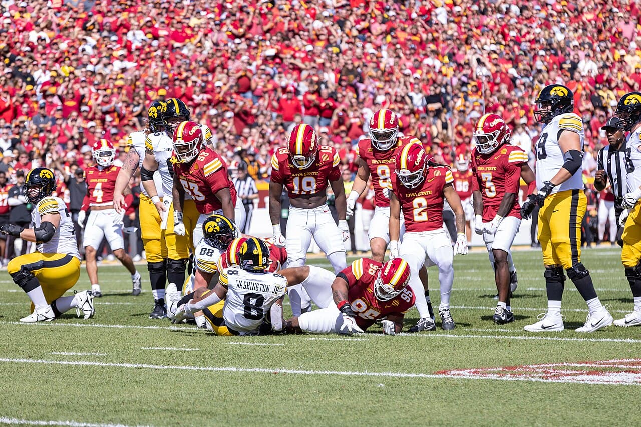 Hawkeye Headlines